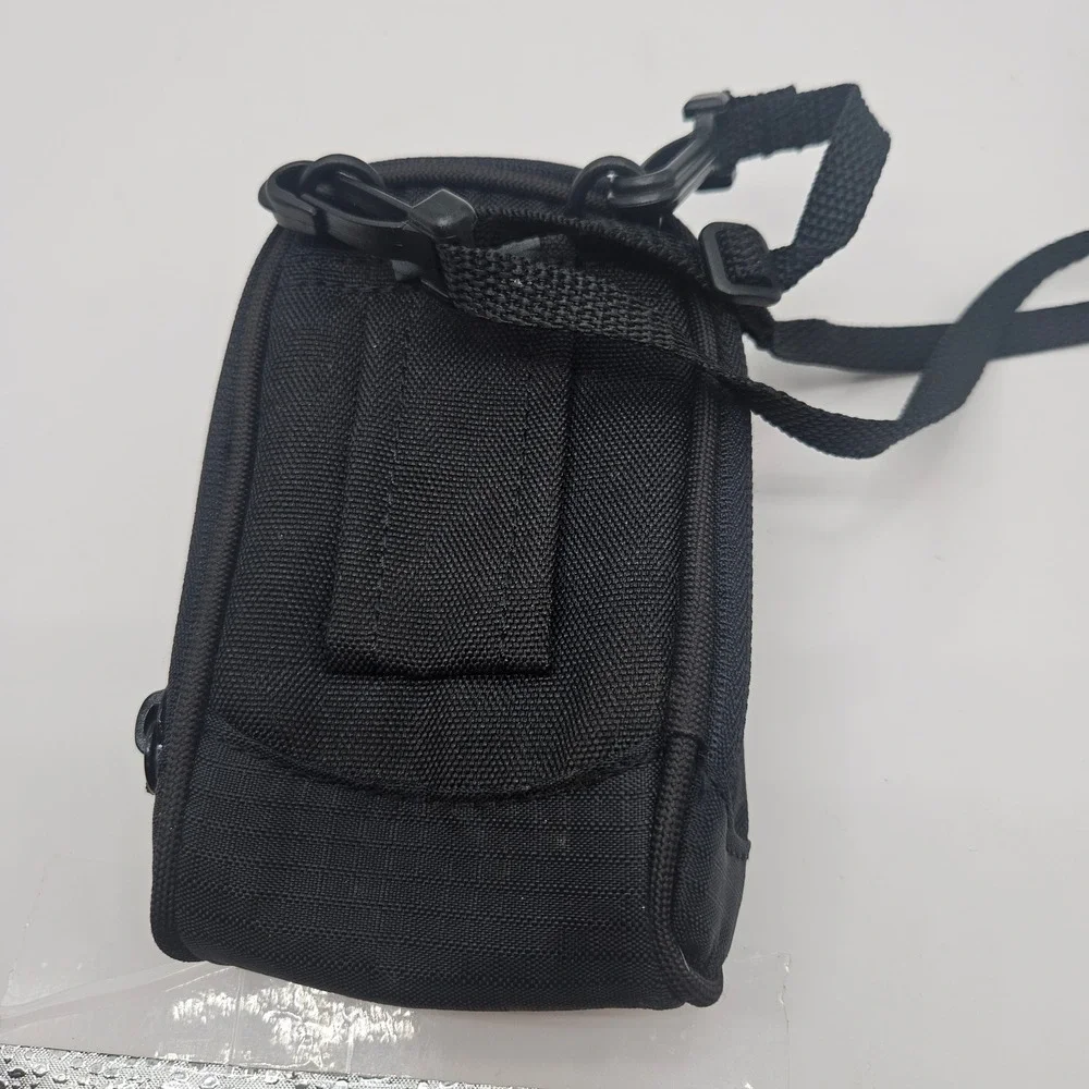 Lowepro Ridge 30 Compact Digital Camera Bag Case Black with Strap and Belt Loop